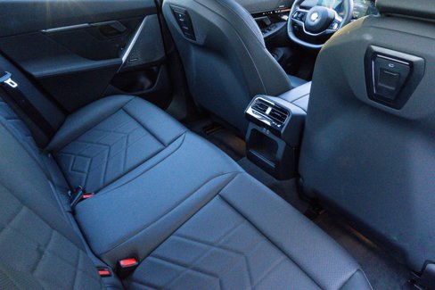 Certified 2025 BMW 530i w/ Premium Package image 31