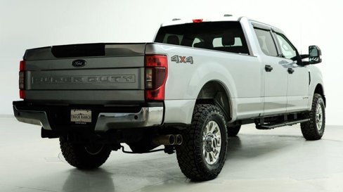 Used 2022 Ford F350 XLT w/ Camper Package image 12