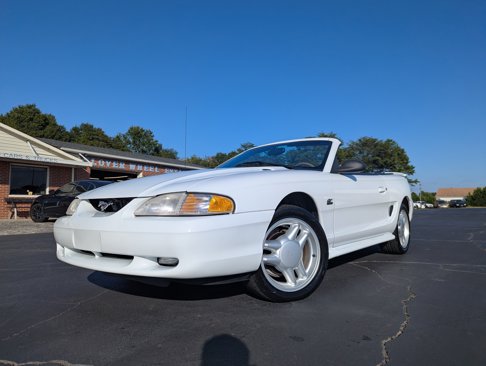 Used 1995 Ford Mustang GT image 2