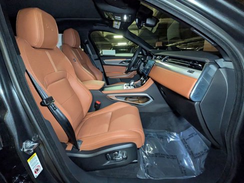 New 2026 Jaguar F-PACE R-Dynamic S image 17