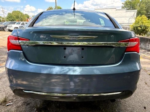 Used 2011 Chrysler 200 Touring image 9