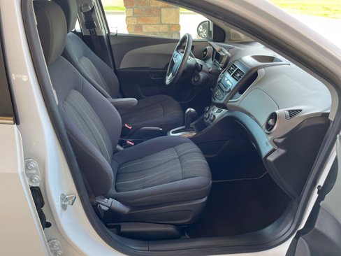 Used 2013 Chevrolet Sonic LT image 18
