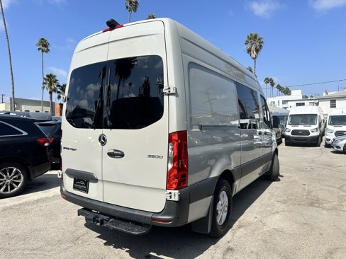 Used 2023 Mercedes-Benz Sprinter 2500 image 4