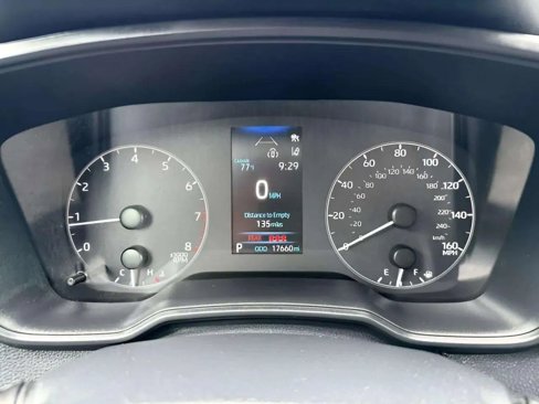 Used 2024 Toyota Corolla LE image 14
