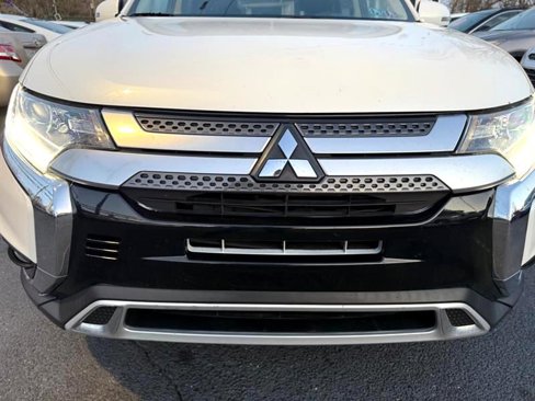 Used 2020 Mitsubishi Outlander SEL image 40