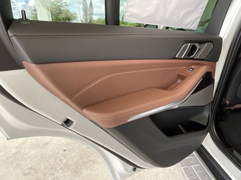 New 2026 BMW X5 xDrive50e w/ Premium Package image 23