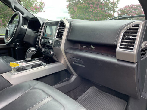 Used 2016 Ford F150 Platinum w/ Equipment Group 701A Luxury image 28
