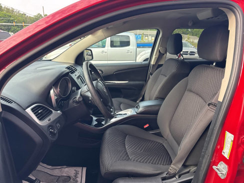 Used 2017 Dodge Journey SXT w/ Comfort/Convenience Group image 13