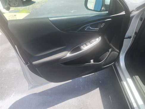 Used 2020 Chevrolet Malibu LT image 11
