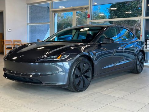 Used 2024 Tesla Model 3 Long Range image 4