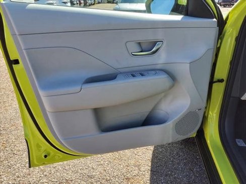 Certified 2025 Hyundai Kona Limited image 17