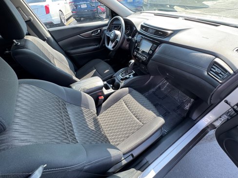 Used 2019 Nissan Rogue SV image 29