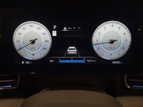 Used 2024 Hyundai Elantra SEL image 23