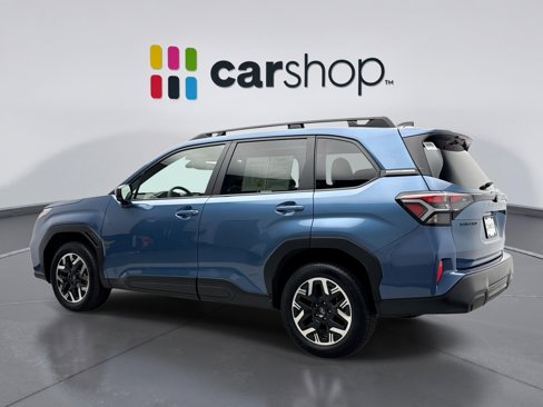 Used 2025 Subaru Forester Premium w/ Convenience Package #1 image 3