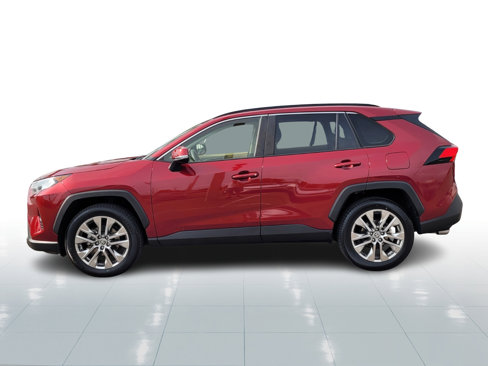 Certified 2021 Toyota RAV4 XLE Premium image 3