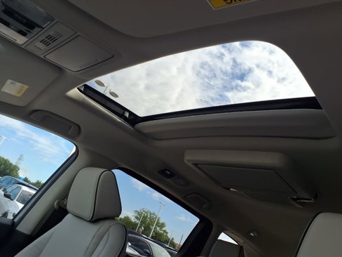 New 2026 Honda Odyssey Touring image 4