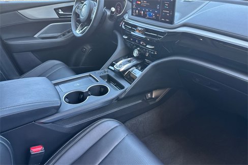 Used 2025 Acura MDX w/ Technology Package image 16