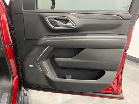Used 2021 GMC Yukon SLT w/ SLT Premium Package image 48