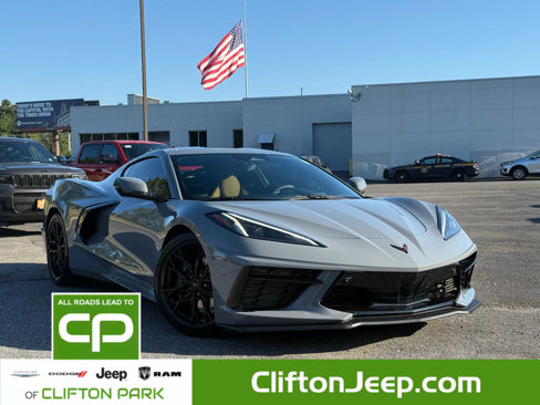 Used 2025 Chevrolet Corvette Stingray Preferred Cpe w/ Stealth Interior Trim Package image 1