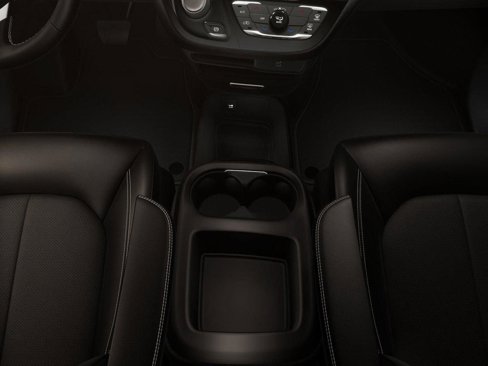 New 2026 Chrysler Voyager LX image 27