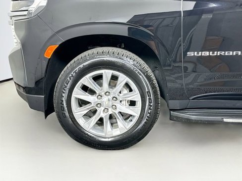 Certified 2024 Chevrolet Suburban Premier w/ Premium Package 2 image 34