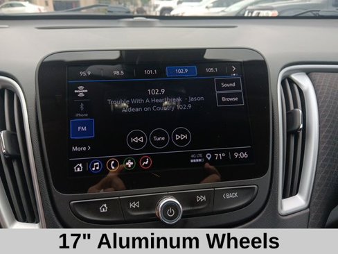 Used 2023 Chevrolet Malibu LT image 13