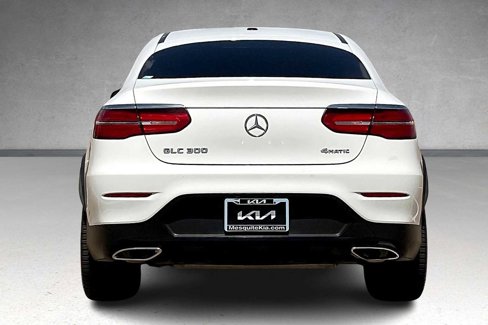 Used 2019 Mercedes-Benz GLC 300 4MATIC Coupe image 5