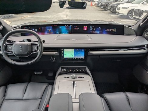 New 2025 Lincoln Navigator L Reserve w/ Jet Appearance Package image 17