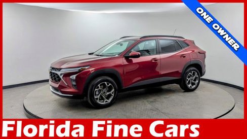 Used 2025 Chevrolet Trax LT image 1