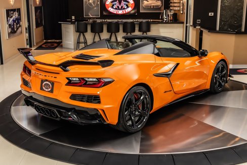 Used 2023 Chevrolet Corvette Z06 w/ Z07 Performance Package image 12
