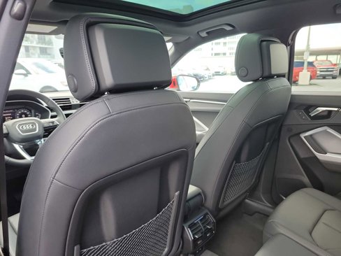 New 2025 Audi Q3 2.0T Premium image 17