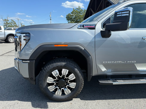 Used 2025 GMC Sierra 3500 Denali w/ Denali Reserve Package image 55