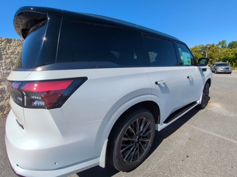 New 2026 INFINITI QX80 Autograph w/ Premium Cargo Package image 4