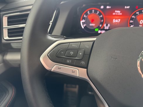 New 2026 Volkswagen Atlas Peak Edition image 17