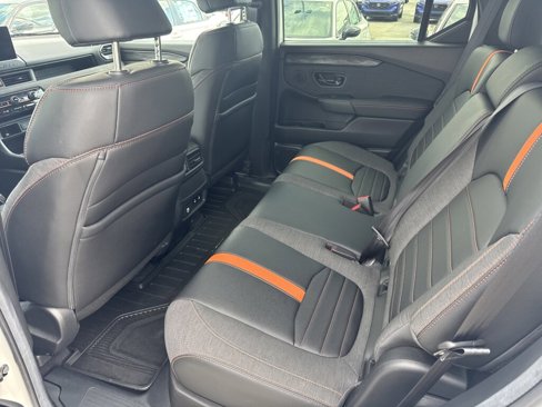 Certified 2026 Honda Passport TrailSport image 9