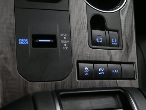 Used 2020 Toyota Highlander Limited image 29