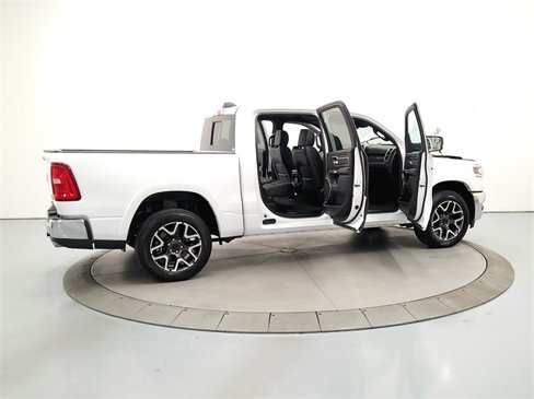 Used 2025 RAM 1500 Laramie image 16