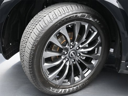 Used 2024 Nissan Armada Platinum w/ Captain's Chairs Package image 25