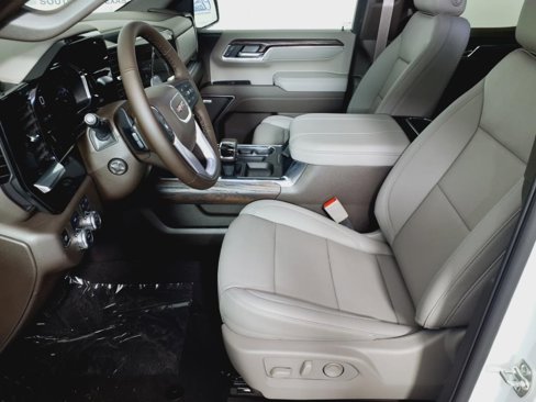 New 2026 GMC Sierra 1500 SLT image 19