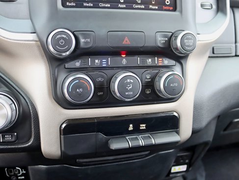 Used 2020 RAM 1500 Laramie w/ Off Road Group image 27