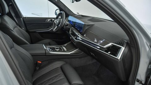 New 2026 BMW X7 M60i image 20