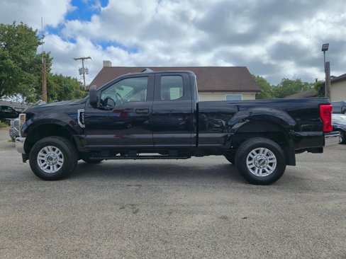 Used 2019 Ford F250 XL w/ STX Appearance Package image 4