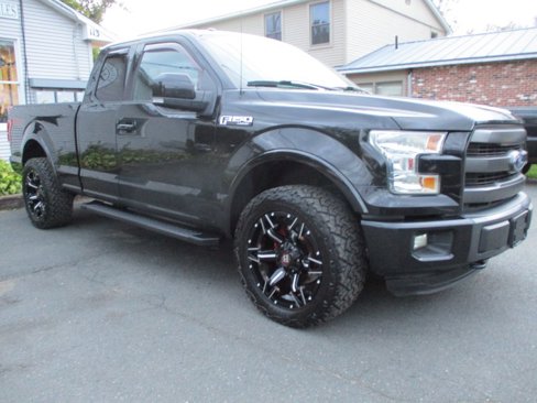 Used 2015 Ford F150 Lariat image 9