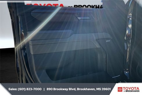 Used 2024 Chevrolet Silverado 1500 ZR2 w/ Technology Package image 17