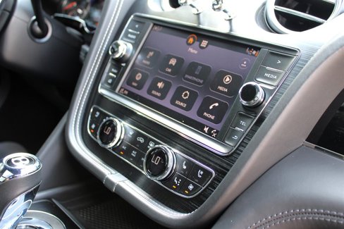 Used 2018 Bentley Bentayga image 43