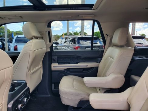 Certified 2022 Ford Expedition Platinum image 29