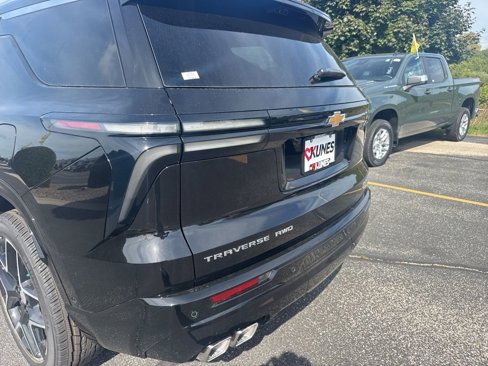 New 2026 Chevrolet Traverse High Country image 8