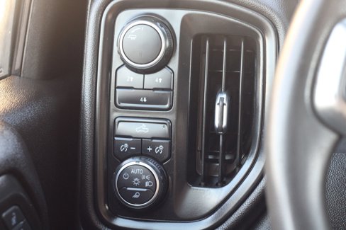 Used 2022 Chevrolet Silverado 2500 Custom w/ Custom Value Package image 19