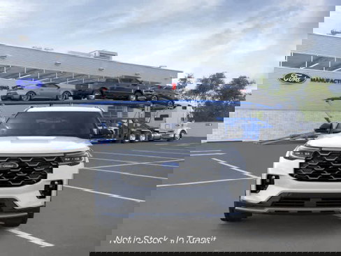 New 2025 Ford Explorer Platinum image 7