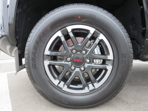 New 2025 Toyota Tacoma TRD Sport image 8